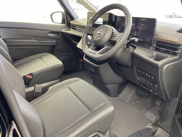 日産 セレナ ハイウェイスター V 岐阜県 2025(令7)年 0.1千km ダイヤモンドブラック プロパイロット/純正12.3インチディスプレイ/ナビ/フルセグ/BT/HDMI/USB/AppleCarPlay/アラウンドビューモニター/デジタルインナーミラー/純正ドライブレコーダー/ワイヤレス充電/ビルトインETC/両側パワースライドドア/ハンズフリースライド/革巻きステアリング/ステアリングスイッチ/パドルシフト/プッシュスタート/スマートキー/LEDヘッドライト