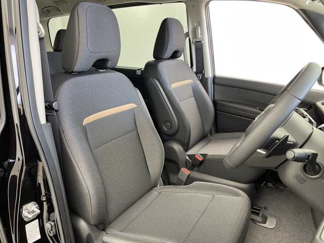 日産 セレナ ハイウェイスター V 岐阜県 2025(令7)年 0.1千km ダイヤモンドブラック プロパイロット/純正12.3インチディスプレイ/ナビ/フルセグ/BT/HDMI/USB/AppleCarPlay/アラウンドビューモニター/デジタルインナーミラー/純正ドライブレコーダー/ワイヤレス充電/ビルトインETC/両側パワースライドドア/ハンズフリースライド/革巻きステアリング/ステアリングスイッチ/パドルシフト/プッシュスタート/スマートキー/LEDヘッドライト