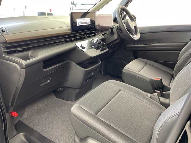 日産 セレナ ハイウェイスター V 岐阜県 2025(令7)年 0.1千km ダイヤモンドブラック プロパイロット/純正12.3インチディスプレイ/ナビ/フルセグ/BT/HDMI/USB/AppleCarPlay/アラウンドビューモニター/デジタルインナーミラー/純正ドライブレコーダー/ワイヤレス充電/ビルトインETC/両側パワースライドドア/ハンズフリースライド/革巻きステアリング/ステアリングスイッチ/パドルシフト/プッシュスタート/スマートキー/LEDヘッドライト