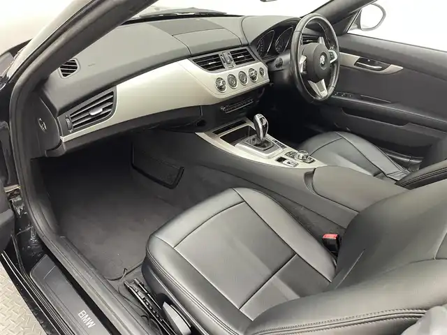 ＢＭＷ Ｚ４ sDrive20i 兵庫県 2012(平24)年 5.6万km 黒 純正ナビ（CD/DVD/BT/AUX）/前後ドラレコ /ETC/電子パーキングブレーキ/スマートキー/MTモード付きAT/パドルシフト/シートカバー/フォグライト/オートライト
