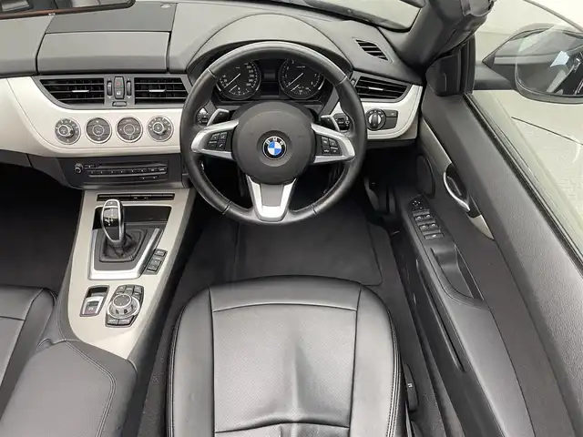 ＢＭＷ Ｚ４ sDrive20i 兵庫県 2012(平24)年 5.6万km 黒 純正ナビ（CD/DVD/BT/AUX）/前後ドラレコ /ETC/電子パーキングブレーキ/スマートキー/MTモード付きAT/パドルシフト/シートカバー/フォグライト/オートライト