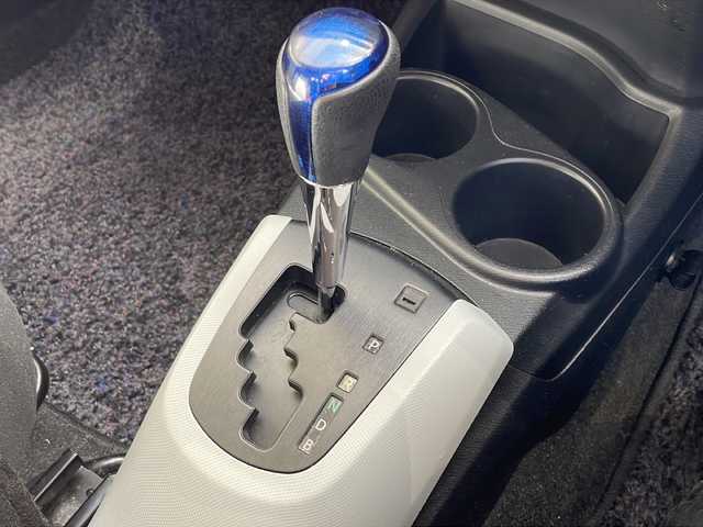 トヨタ アクア S 高知県 2013(平25)年 18.1万km ブラックマイカ 純正ナビ/・Bluetooth/・CD/バックカメラ/ETC/スペアキー