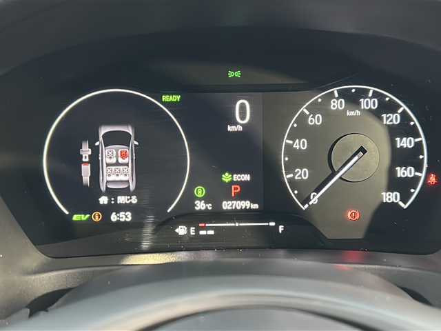 ホンダ ヴェゼル ハイブリッド e:HEV Z 茨城県 2023(令5)年 2.7万km クリスタルブラックパール ワンオーナー/ホンダコネクト純正9インチナビ/Bluetooth/AppleCarPlay/フルセグTV/マルチビューカメラ/バックカメラ/追従クルーズコントロール/電動リアゲート/USB端子/ワイヤレス充電器/ビルトインETC2.0/純正フロアマット/ステアリングヒーター/シートヒーター/ハーフレザー/LEDヘッドライト/オートライト/コーナーセンサー前後/レーンキープアシスト/スマートキー/保証書/取扱説明書/記録簿