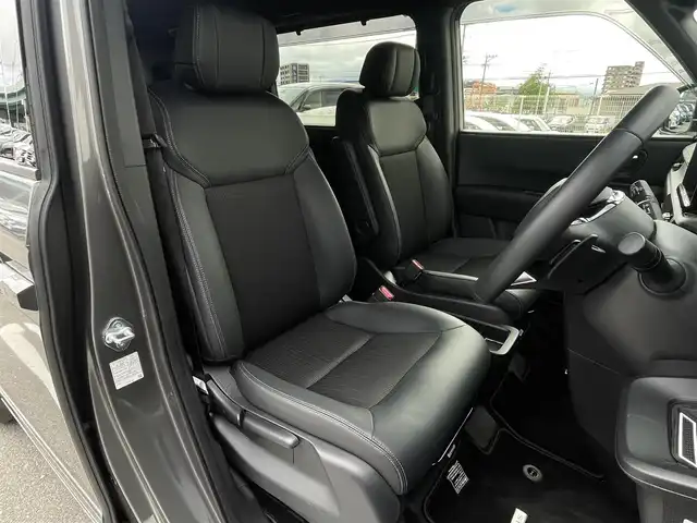 ホンダ ステップワゴン スパーダ eHEV 福岡県 2024(令6)年 0.8万km スーパープラチナグレーメタリック 純正11.4型SDナビ(フルセグTV/CD/DVD/BT)全方位モニターレーダークルコンホンダセンシングコーナーセンサー前後ドラレコBSM両側電動パワスラETCデジタルインナーミラーシートヒーターUSBポート電動リアゲート純正LEDヘッドライト純正16インチアルミホイール純正フロアマット