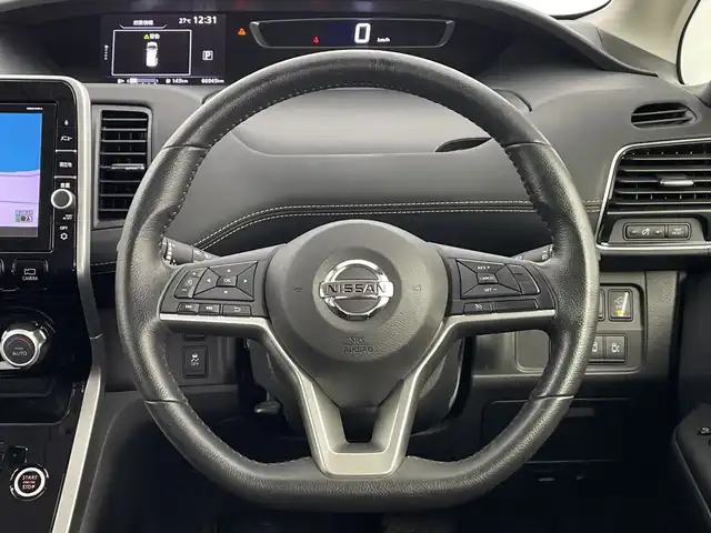 日産 セレナ ハイウェイスター Vセレクション 鹿児島県 2017(平29)年 6.7万km ブリリアントホワイトパール 2トーン 純正SDナビ/（AM/FM/CD/DVD/Bluetooth）/フルセグテレビ/アラウンドビューモニター/クルーズコントロール/両側パワースライドドア /ETC/純正フロアマット/ドアバイザー/純正AW16インチ/オートライト/シートバックテーブル/スマートキー