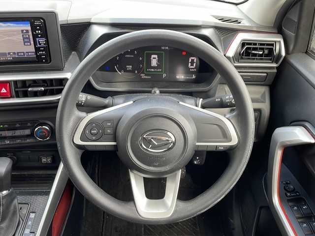 ダイハツ ロッキー X 新潟県 2020(令2)年 4.4万km ブラックマイカメタリック ワンオーナー/純正SDナビ/(AM/FM/CD/DVD/フルセグTV)/スタッドレスタイヤ/G-speed 16インチアルミホイール/衝突被害軽減システム/ABS/横滑り防止装置/レーンキープアシスト/盗難防止装置/電動格納ミラー/スペアキー 1本