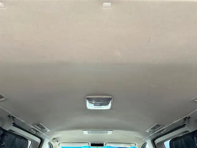 日産 エルグランド XL 静岡県 2007(平19)年 9.7万km 白 純正ＤＶＤナビ/後席モニター/バックカメラ/ＥＴＣ/ＴＶ/ダブルオートエアコン/両側パワースライドドア/ステップ/純正フロアマット/スペアキー１本/ウォークスルー/オートライト/パワーステアリング/パワーウィンドウ/３列シート/ABS