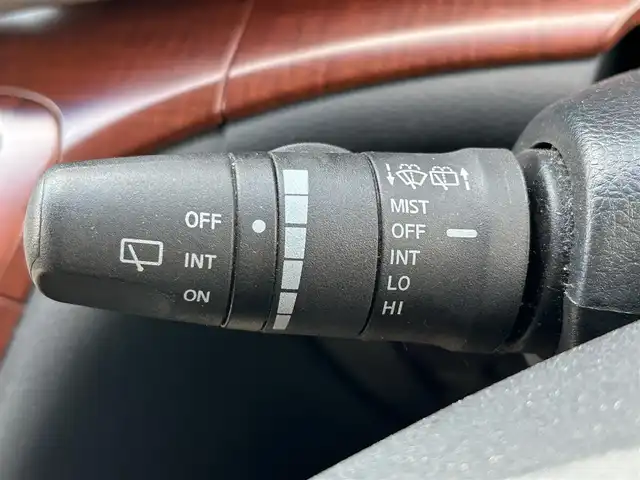 日産 エルグランド XL 静岡県 2007(平19)年 9.7万km 白 純正ＤＶＤナビ/後席モニター/バックカメラ/ＥＴＣ/ＴＶ/ダブルオートエアコン/両側パワースライドドア/ステップ/純正フロアマット/スペアキー１本/ウォークスルー/オートライト/パワーステアリング/パワーウィンドウ/３列シート/ABS