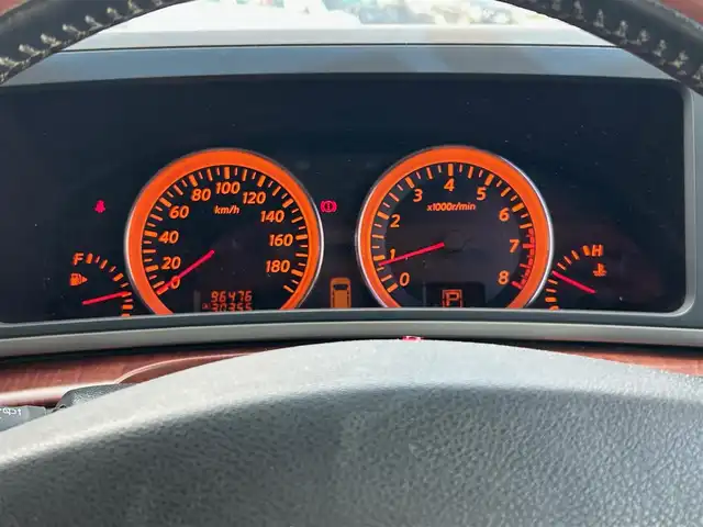 日産 エルグランド XL 静岡県 2007(平19)年 9.7万km 白 純正ＤＶＤナビ/後席モニター/バックカメラ/ＥＴＣ/ＴＶ/ダブルオートエアコン/両側パワースライドドア/ステップ/純正フロアマット/スペアキー１本/ウォークスルー/オートライト/パワーステアリング/パワーウィンドウ/３列シート/ABS