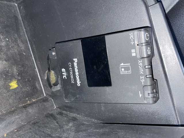 クライスラー・ジープ ジープ ラングラー アンリミテッド スポーツ 岩手県 2013(平25)年 11.1万km 白 ナビ　バックカメラ　サイドカメラ　ＣＤ／ＤＶＤ再生　フルセグ　ＥＴＣ　クルーズコントロール　純正１７ＡＷ　リモコンキー　純正フロアマット　ダウンヒルアシスト　背面タイヤ　スペアキー　ＭＴモード付ＡＴ