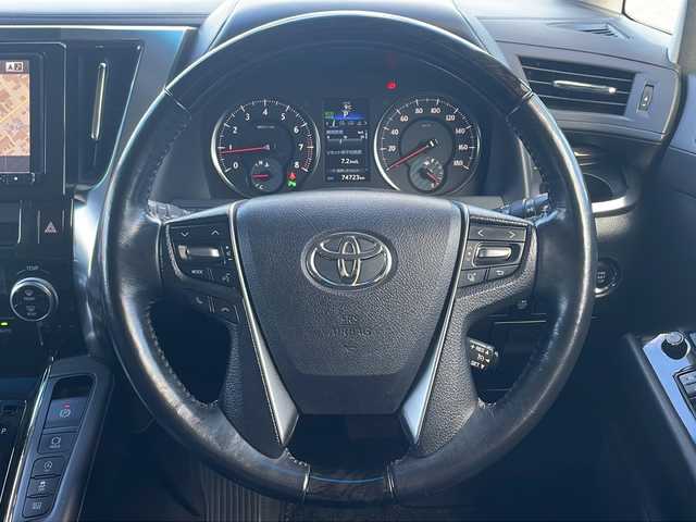 トヨタ ヴェルファイア Z Gエディション 道央・札幌 2016(平28)年 7.5万km ホワイトパールクリスタルシャイン 1オーナー/4WD/社外フリップダウンモニター/社外9型SDナビ/フルセグTV/【CD/DVD/Bluetooth】/バックカメラ/ETC/ドライブレコーダー/クルーズコントロール/ステアリングヒーター/両側パワースライドドア/パワーバックドア/ハーフレザーシート/1列目/2列目パワーシート/オートライト/LEDヘッドランプ/LEDフロントフォグランプ/235/50R18インチ純正AW/プッシュスタート/スマートキー/スペアキー/フロアマット