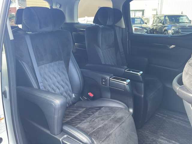 トヨタ ヴェルファイア Z Gエディション 道央・札幌 2016(平28)年 7.5万km ホワイトパールクリスタルシャイン 1オーナー/4WD/社外フリップダウンモニター/社外9型SDナビ/フルセグTV/【CD/DVD/Bluetooth】/バックカメラ/ETC/ドライブレコーダー/クルーズコントロール/ステアリングヒーター/両側パワースライドドア/パワーバックドア/ハーフレザーシート/1列目/2列目パワーシート/オートライト/LEDヘッドランプ/LEDフロントフォグランプ/235/50R18インチ純正AW/プッシュスタート/スマートキー/スペアキー/フロアマット