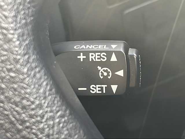 トヨタ ヴェルファイア Z Gエディション 道央・札幌 2016(平28)年 7.5万km ホワイトパールクリスタルシャイン 1オーナー/4WD/社外フリップダウンモニター/社外9型SDナビ/フルセグTV/【CD/DVD/Bluetooth】/バックカメラ/ETC/ドライブレコーダー/クルーズコントロール/ステアリングヒーター/両側パワースライドドア/パワーバックドア/ハーフレザーシート/1列目/2列目パワーシート/オートライト/LEDヘッドランプ/LEDフロントフォグランプ/235/50R18インチ純正AW/プッシュスタート/スマートキー/スペアキー/フロアマット