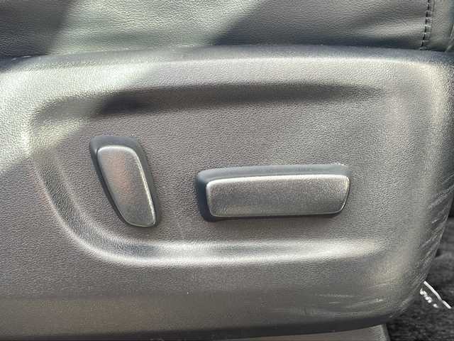 トヨタ ヴェルファイア Z Gエディション 道央・札幌 2016(平28)年 7.5万km ホワイトパールクリスタルシャイン 1オーナー/4WD/社外フリップダウンモニター/社外9型SDナビ/フルセグTV/【CD/DVD/Bluetooth】/バックカメラ/ETC/ドライブレコーダー/クルーズコントロール/ステアリングヒーター/両側パワースライドドア/パワーバックドア/ハーフレザーシート/1列目/2列目パワーシート/オートライト/LEDヘッドランプ/LEDフロントフォグランプ/235/50R18インチ純正AW/プッシュスタート/スマートキー/スペアキー/フロアマット