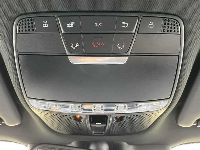 メルセデス・ベンツ ＧＬＣ２２０ d 4マチックスポーツ 本革 石川県 2018(平30)年 4.9万km 黒 アクティブステアリングアシスト/レーンキープアシスト/３６０°カメラ/HUD/BSM/アクティブブレーキアシスト/アテンションアシスト