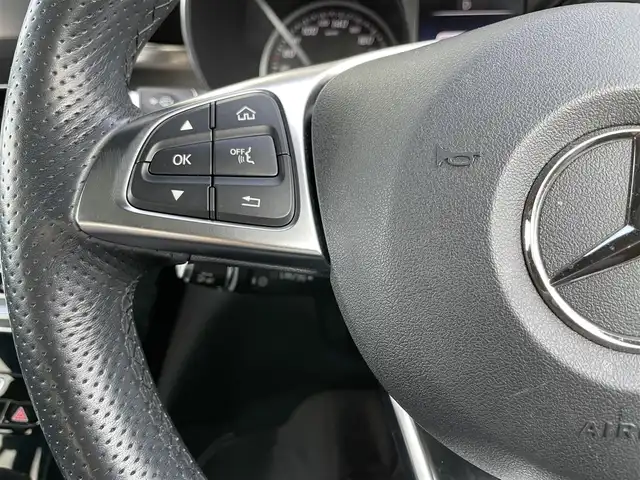 メルセデス・ベンツ ＧＬＣ２２０ d 4マチックスポーツ 本革 石川県 2018(平30)年 4.9万km 黒 アクティブステアリングアシスト/レーンキープアシスト/３６０°カメラ/HUD/BSM/アクティブブレーキアシスト/アテンションアシスト