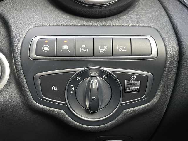 メルセデス・ベンツ ＧＬＣ２２０ d 4マチックスポーツ 本革 石川県 2018(平30)年 4.9万km 黒 アクティブステアリングアシスト/レーンキープアシスト/３６０°カメラ/HUD/BSM/アクティブブレーキアシスト/アテンションアシスト