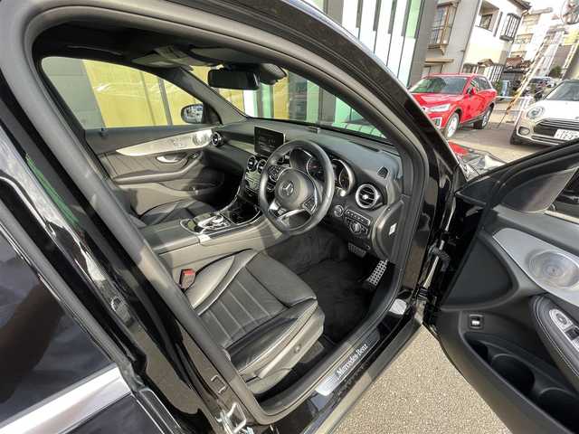 メルセデス・ベンツ ＧＬＣ２２０ d 4マチックスポーツ 本革 石川県 2018(平30)年 4.9万km 黒 アクティブステアリングアシスト/レーンキープアシスト/３６０°カメラ/HUD/BSM/アクティブブレーキアシスト/アテンションアシスト