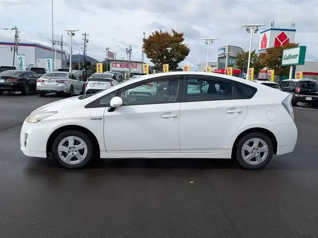 トヨタ プリウス L 福井県 2009(平21)年 10.3万km スーパーホワイトⅡ 純正メモリナビ/AM/FM/ワンセグ/BT/CD/バックカメラ/アイドリングストップ/横滑り防止装置/盗難防止装置/ETC/純正フロアマット/ダブル＋サイドエアバッグ/カーテンエアバッグ/オートライト/スマートキー/純正ホイルキャップ