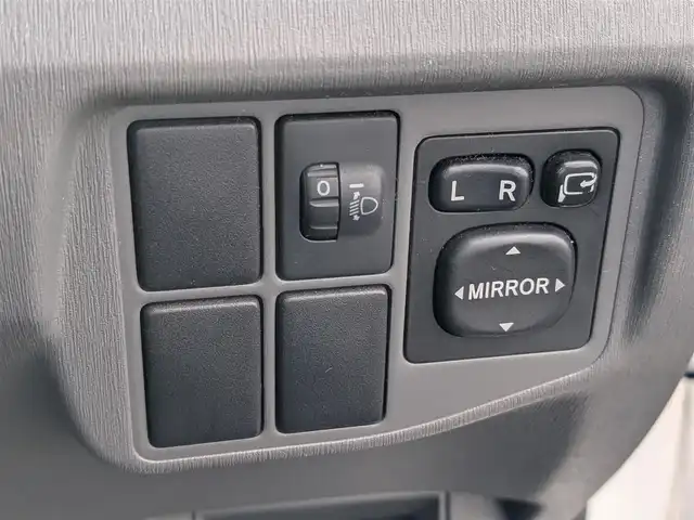 トヨタ プリウス L 福井県 2009(平21)年 10.3万km スーパーホワイトⅡ 純正メモリナビ/AM/FM/ワンセグ/BT/CD/バックカメラ/アイドリングストップ/横滑り防止装置/盗難防止装置/ETC/純正フロアマット/ダブル＋サイドエアバッグ/カーテンエアバッグ/オートライト/スマートキー/純正ホイルキャップ