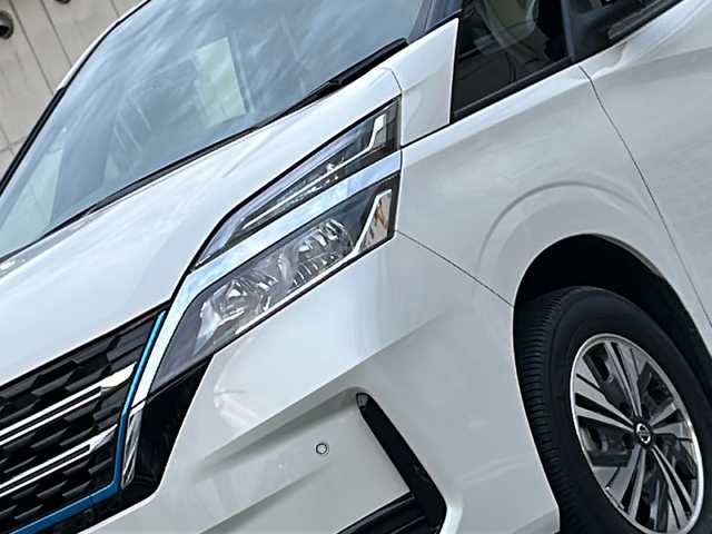 日産 セレナ e－パワー XV 兵庫県 2021(令3)年 3.2万km ブリリアントホワイトパール ワンオーナー/純正10インチナビ/CD/DVD/Bluetooth/フルセグTV/Blu-ray/HDMI/セーフティパックB/プロパイロット/インテリジェントルームミラー/インテリジェントアラウンドビューモニター/電動パーキングブレーキ/オートブレーキホールド/ヒーター付ドアミラー/サイド、カーテンエアバック/ふらつき警報/両側パワースライドドア/ビルトインETC/純正15インチAW/保証書/取説/スペアキー