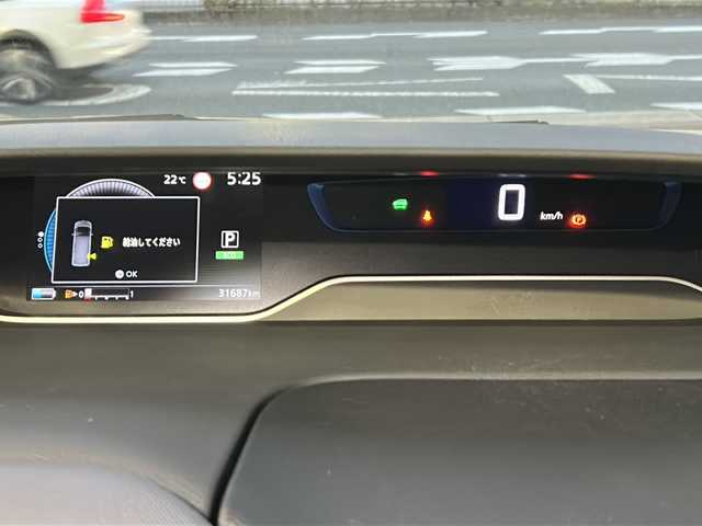 日産 セレナ e－パワー XV 兵庫県 2021(令3)年 3.2万km ブリリアントホワイトパール ワンオーナー/純正10インチナビ/CD/DVD/Bluetooth/フルセグTV/Blu-ray/HDMI/セーフティパックB/プロパイロット/インテリジェントルームミラー/インテリジェントアラウンドビューモニター/電動パーキングブレーキ/オートブレーキホールド/ヒーター付ドアミラー/サイド、カーテンエアバック/ふらつき警報/両側パワースライドドア/ビルトインETC/純正15インチAW/保証書/取説/スペアキー