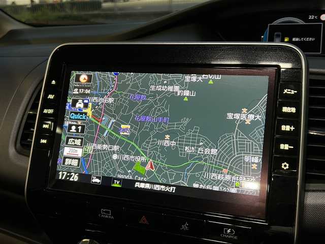 日産 セレナ e－パワー XV 兵庫県 2021(令3)年 3.2万km ブリリアントホワイトパール ワンオーナー/純正10インチナビ/CD/DVD/Bluetooth/フルセグTV/Blu-ray/HDMI/セーフティパックB/プロパイロット/インテリジェントルームミラー/インテリジェントアラウンドビューモニター/電動パーキングブレーキ/オートブレーキホールド/ヒーター付ドアミラー/サイド、カーテンエアバック/ふらつき警報/両側パワースライドドア/ビルトインETC/純正15インチAW/保証書/取説/スペアキー