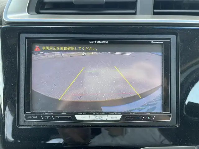 ホンダ フィット ハイブリット Lパッケージ 三重県 2013(平25)年 10.5万km クリスタルブラックパール 登録時104/339km/禁煙車/ｐｉｏｎｅｅｒ７インチナビ/・フルセグ・Ｂｌｕｅｔｏｏｔｈ・ＣＤ／ＤＶＤ/前方ドラレコ/クルコン/ＡＵＴＯライト/バックカメラ/ステアリングスイッチ/ＥＴＣ/ハーフレザーシート/純正フロアマット/アイドリングストップ