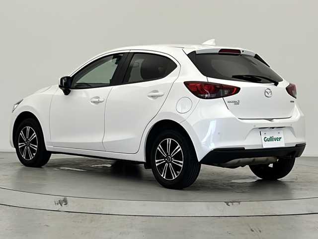 マツダ マツダ２ 15S スマートエディション 宮城県 2022(令4)年 3.3万km スノーフレイクホワイトパールマイカ 4WD/純正ナビ(AM/FM/BT)/全方位モニター/i-ACTIVSENSE　/　・スマートシティブレーキサポート /　・車線逸脱警報システム /　・横滑り防止装置 /　・ブラインドスポットモニタ /ステアリングスイッチ /ETC /LEDライト /オートライト /プッシュスタート /社外アルミホイール/社外フロアマット