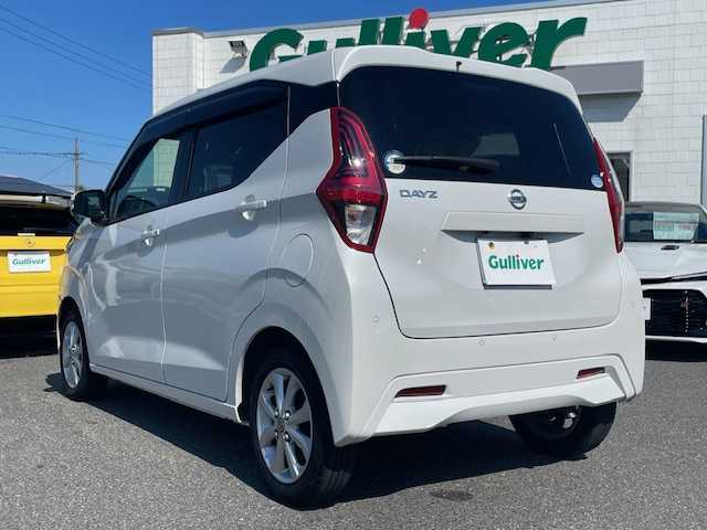 日産 デイズ X 大分県 2021(令3)年 2.6万km ホワイトパール メーカーオプション/・インテリジェントアラウンドビューモニター/・ウィンカーミラー/インテリジェントエマージェンシーブレーキ/車線逸脱警報/踏み間違い衝突防止アシスト/車線逸脱防止支援システム/前方衝突予測警報/ふらつき警報/標識検知機能/先行車発進お知らせ機能/フロント/バックソナー/1オーナー/純正9型SDナビ/フルセグTV/【CD/DVD/SD/Bluetooth/USB/ipod】/ETC/ドライブレコーダー/プッシュスタート/スマートキー/スペアキー/純正フロアマット