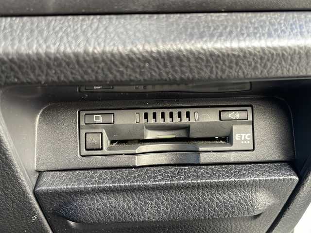 トヨタ ヴォクシー ZS 煌Ⅲ 京都府 2021(令3)年 6.5万km ホワイトパールクリスタルシャイン モデリスタエアロ　純正１０インチナビ　フルセグ　Ｂｌｕｅｔｏｏｔｈオーディオ　ＤＶＤ再生　バックカメラ　プリクラッシュセーフティ　クルーズコントロール　両側パワースライド　ＬＥＤヘッドライト　禁煙車