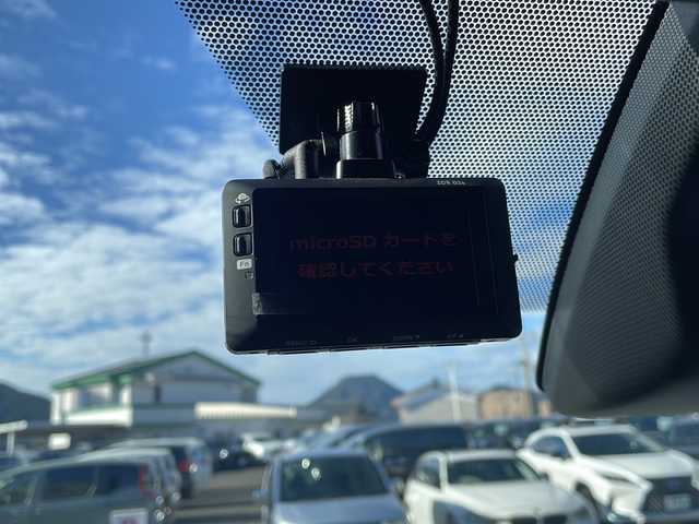 トヨタ ヴォクシー ZS 煌Ⅲ 京都府 2021(令3)年 6.5万km ホワイトパールクリスタルシャイン モデリスタエアロ　純正１０インチナビ　フルセグ　Ｂｌｕｅｔｏｏｔｈオーディオ　ＤＶＤ再生　バックカメラ　プリクラッシュセーフティ　クルーズコントロール　両側パワースライド　ＬＥＤヘッドライト　禁煙車