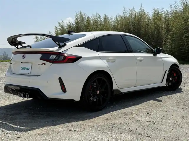 ホンダ シビック タイプR 兵庫県 2025(令7)年 0.3万km チャンピオンシップホワイト ワンオーナー/純正ナビ/フルセグテレビ/バックモニター/純正19インチアルミホイール/専用フロントスポイラー/オートハイビーム/ブラインドスポットモニター/ETC2.0/レーダークルーズコントロール＆レーンアシスト/専用フロアマット