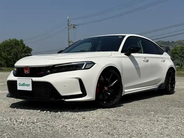 ホンダ シビック タイプR 兵庫県 2025(令7)年 0.3万km チャンピオンシップホワイト ワンオーナー/純正ナビ/フルセグテレビ/バックモニター/純正19インチアルミホイール/専用フロントスポイラー/オートハイビーム/ブラインドスポットモニター/ETC2.0/レーダークルーズコントロール＆レーンアシスト/専用フロアマット
