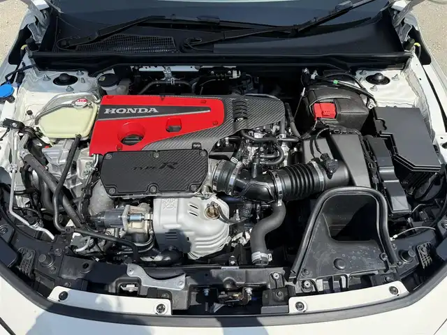 ホンダ シビック タイプR 兵庫県 2025(令7)年 0.3万km チャンピオンシップホワイト ワンオーナー/純正ナビ/フルセグテレビ/バックモニター/純正19インチアルミホイール/専用フロントスポイラー/オートハイビーム/ブラインドスポットモニター/ETC2.0/レーダークルーズコントロール＆レーンアシスト/専用フロアマット