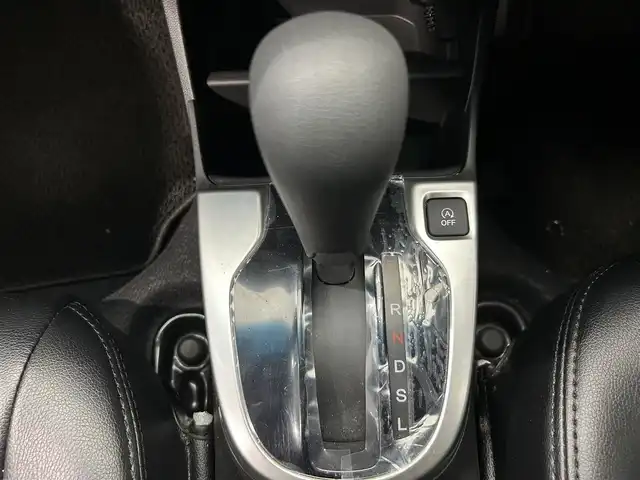 ホンダ フィット 13G L ホンダセンシング 鹿児島県 2018(平30)年 1.1万km プレミアムホワイトパールⅡ 社外オーディオ/Honda SENSING/　・衝突軽減ブレーキ/　・アダプティブクルーズコントロール/　・誤発進抑制機能/　・歩行者事故低減ステアリング/　・ＬＫＡＳ/　・先行車発進お知らせ機能/　・標識認識機能/電動格納ミラー/ＬＥＤヘッドライト/フォグライト/オートライト
