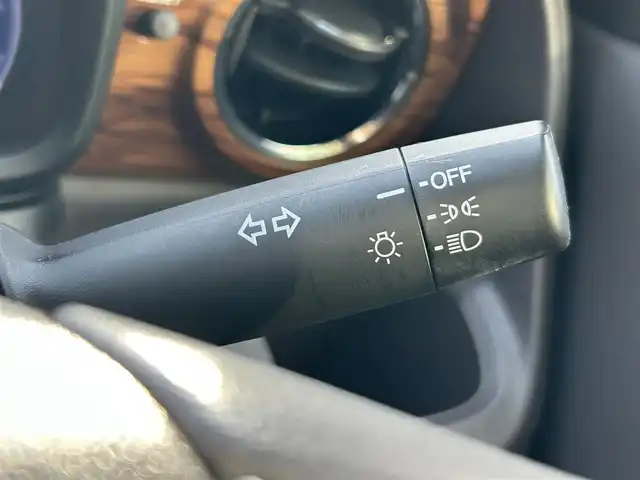 ホンダ Ｎ ＯＮＥ セレクト 大分県 2018(平30)年 5.3万km プレミアムアイボリーパールⅡ 純正ナビ（ＡＭ／ＦＭ／ＴＶ／ＢＴ／ＵＳＢ／ＣＤ／ＤＶＤ）/フルセグＴＶ/バックカメラ/ＥＴＣ/純正フロアマット/合皮コンビシート/１列目シートヒーター/ＵＳＢ入力端子/ＣＴＢＡ/ウィンカーミラー/横滑り防止装置/ワンオーナー/保証書/取扱説明書
