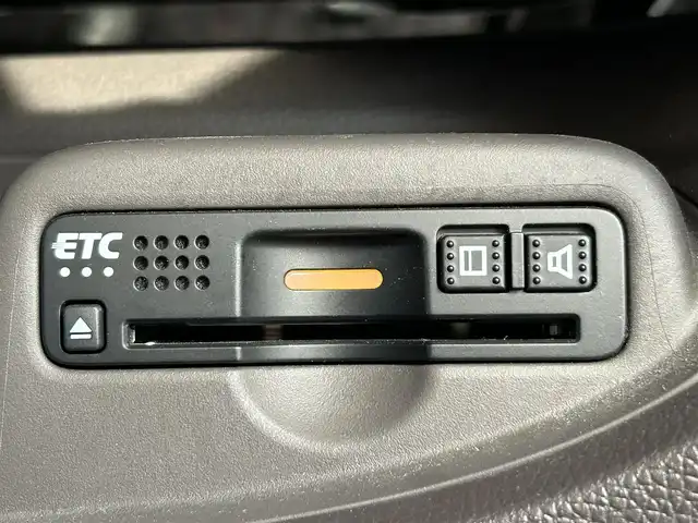 ホンダ Ｎ ＯＮＥ セレクト 大分県 2018(平30)年 5.3万km プレミアムアイボリーパールⅡ 純正ナビ（ＡＭ／ＦＭ／ＴＶ／ＢＴ／ＵＳＢ／ＣＤ／ＤＶＤ）/フルセグＴＶ/バックカメラ/ＥＴＣ/純正フロアマット/合皮コンビシート/１列目シートヒーター/ＵＳＢ入力端子/ＣＴＢＡ/ウィンカーミラー/横滑り防止装置/ワンオーナー/保証書/取扱説明書