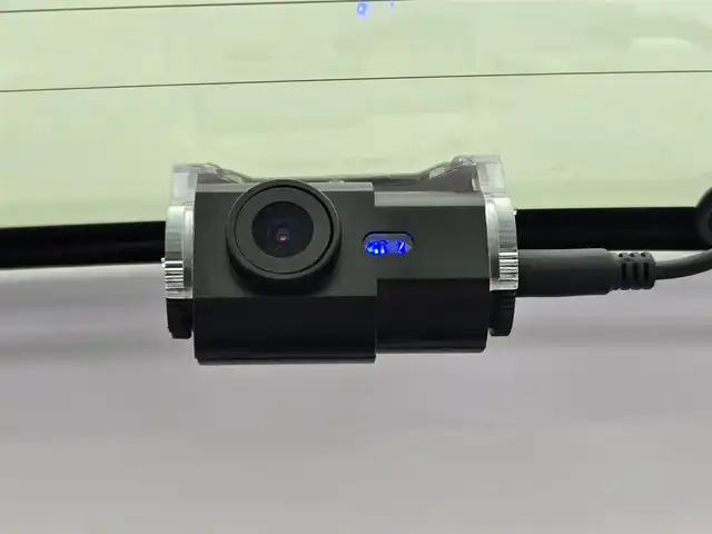 ホンダ Ｎ ＷＧＮ カスタム G SSパッケージ 鹿児島県 2018(平30)年 2.1万km プレミアムホワイトパールⅡ クルーズコントロール　/ビルトインＥＴＣ　/前後ドライブレコーダー　/純正ＳＤナビ（ＶＸＭ－１８４ＶＦｉ）　/Ｂｌｕｅｔｏｏｔｈオーディオ　/バックカメラ　/フルセグテレビ　/ハーフレザーシート　/ＬＥＤヘッドライト/純正アルミホイール(14インチ)/プッシュスタート/スマートキー/横滑り防止装置/エアバッグ(W+サイド)/カーテンエアバッグ