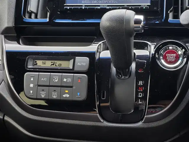 ホンダ Ｎ ＷＧＮ カスタム G SSパッケージ 鹿児島県 2018(平30)年 2.1万km プレミアムホワイトパールⅡ クルーズコントロール　/ビルトインＥＴＣ　/前後ドライブレコーダー　/純正ＳＤナビ（ＶＸＭ－１８４ＶＦｉ）　/Ｂｌｕｅｔｏｏｔｈオーディオ　/バックカメラ　/フルセグテレビ　/ハーフレザーシート　/ＬＥＤヘッドライト/純正アルミホイール(14インチ)/プッシュスタート/スマートキー/横滑り防止装置/エアバッグ(W+サイド)/カーテンエアバッグ