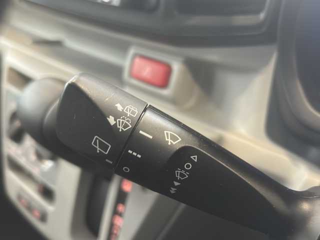 ダイハツ ミラ イース X リミテッド SAⅢ 長野県 2020(令2)年 2.7万km ファイアークォーツレッドM 4WD/社外メモリナビ（型番：CN-BR300B）/・SD/・CD/・BT/バックカメラ/クリアランスソナー/衝突被害軽減システム/コーナーセンサー（前後）/LEDヘッドライト/オートマチックハイビーム/アイドリングストップ/横滑り防止/ETC/純正フロアマット/サマータイヤ積み込み/保証書/取扱説明書