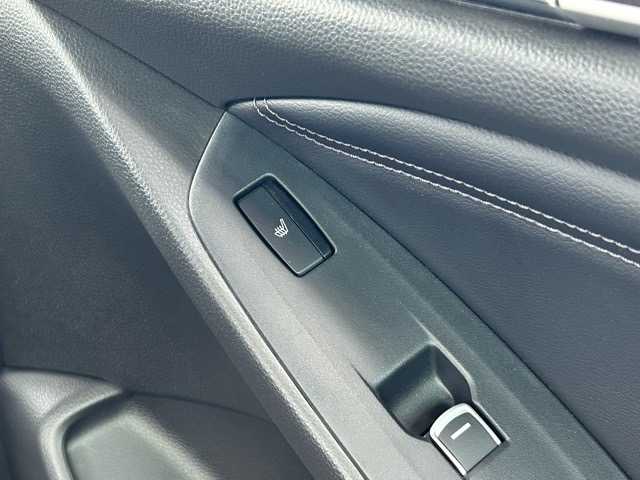 ホンダ アコード EX 千葉県 2020(令2)年 1.6万km ルナシルバーM 禁煙車/ワンオーナー/純正internavi PremiumClub/フルセグTV/Bluetooth/USB接続/バックカメラ/前後ドライブレコーダー/ETC/サンルーフ/メモリ付きパワーシート/ドライビングポジションシステム/シートヒーター/レザーシート/サンルーフ/純正18インチアルミホイール/純正フロアマット/レーダークルーズコントロール/ヘッドアップディスプレイ/ブラインドスポットモニター/標識認識機能/レーンキープアシスト/誤発信抑制機能/後方誤発信抑制機能/衝突被害軽減ブレーキ/ブレーキホールド/サイドバイザー/カーテンエアバック/電動格納ウィンカーミラー/LEDヘッドライト/パドルシフト/取扱説明書/保証書/整備記録簿/スペアキー