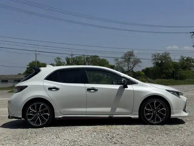 トヨタ カローラ スポーツ G Z 兵庫県 2020(令2)年 4.2万km ホワイトパールクリスタルシャイン TRDエアロ(F S RU)/TOM`Sリアルーフスポイラー/柿本改マフラー/前後ドラレコ/純正ナビ/バックカメラ/Bluetooth接続可/レーダークルーズコントロール/レーントレーシングアシスト/ETC/AUTOハイビーム