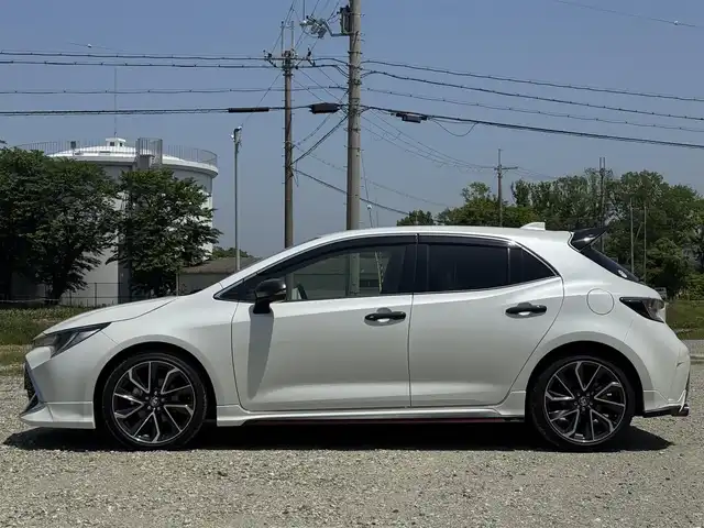 トヨタ カローラ スポーツ G Z 兵庫県 2020(令2)年 4.2万km ホワイトパールクリスタルシャイン TRDエアロ(F S RU)/TOM`Sリアルーフスポイラー/柿本改マフラー/前後ドラレコ/純正ナビ/バックカメラ/Bluetooth接続可/レーダークルーズコントロール/レーントレーシングアシスト/ETC/AUTOハイビーム