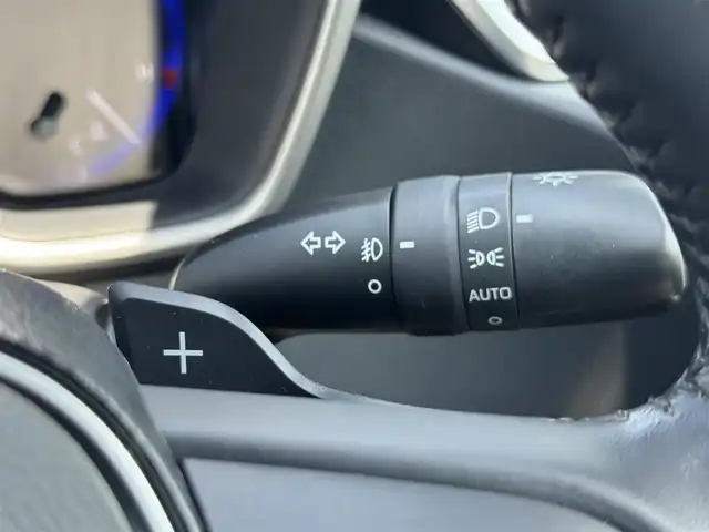トヨタ カローラ スポーツ G Z 兵庫県 2020(令2)年 4.2万km ホワイトパールクリスタルシャイン TRDエアロ(F S RU)/TOM`Sリアルーフスポイラー/柿本改マフラー/前後ドラレコ/純正ナビ/バックカメラ/Bluetooth接続可/レーダークルーズコントロール/レーントレーシングアシスト/ETC/AUTOハイビーム