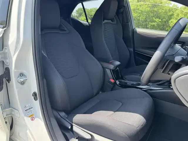 トヨタ カローラ スポーツ G Z 兵庫県 2020(令2)年 4.2万km ホワイトパールクリスタルシャイン TRDエアロ(F S RU)/TOM`Sリアルーフスポイラー/柿本改マフラー/前後ドラレコ/純正ナビ/バックカメラ/Bluetooth接続可/レーダークルーズコントロール/レーントレーシングアシスト/ETC/AUTOハイビーム