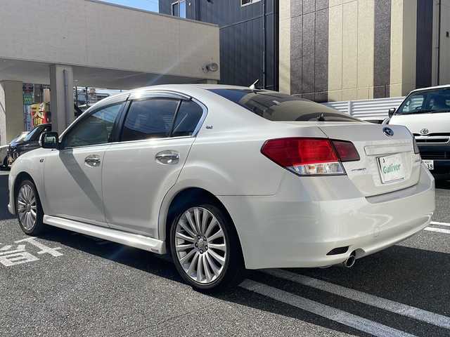 スバル レガシィ Ｂ４ 2．5i Sパッケージ 広島県 2009(平21)年 8.3万km サテンホワイトパール