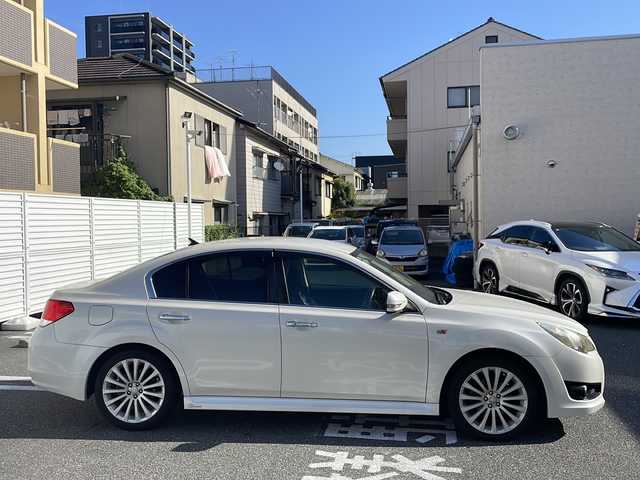 スバル レガシィ Ｂ４ 2．5i Sパッケージ 広島県 2009(平21)年 8.3万km サテンホワイトパール