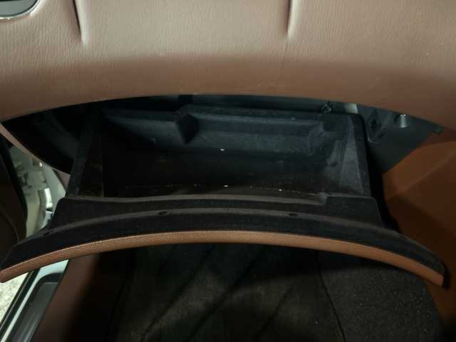 日産 スカイライン クロスオーバー 370GT FOUR Type P 岡山県 2011(平23)年 6.6万km クリスタルホワイトパール 純正HDDナビ　/（CD/BT/ワンセグ）/ＢＯＳＥサウンドシステム/アラウンドビューモニター　/前席パワーシート（運転席メモリー付）　/前席シートヒーター/ビルトインＥＴＣ/前後コーナーセンサー　/純正キセノンヘッドライト/フォグランプ/プッシュスタート　/ＵＳＢ接続　/スマートキー/ミュージックサーバー/ミュージックプレーヤー接続/純正フロアマット/純正アルミホイール