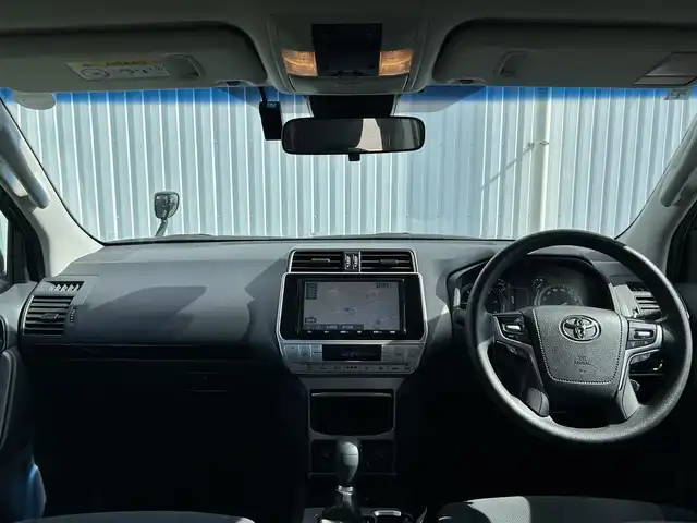 トヨタ ランドクルーザー プラド TX 香川県 2019(平31)年 16.4万km アティチュードブラックマイカ トヨタセーフティセンス/・プリクラッシュセーフティ/・レーンディパーチャーアラート/・ロードサインアシスト/・先行車発進告知機能/・レーダークルーズコントロール/・オートマチックハイビーム/サンルーフ/純正９型SDナビ/・Bluetooth/・HDMI接続/・フルセグTV/・CD/DVD/・USB入力端子/バックカメラ/ディーゼル/ルーフレール/４WD/ダウンヒルアシスト/LEDオートライト/純正17インチアルミ/ドライブレコーダー/ビルトインETC/プッシュスタート/スマートキー/純正フロアマット